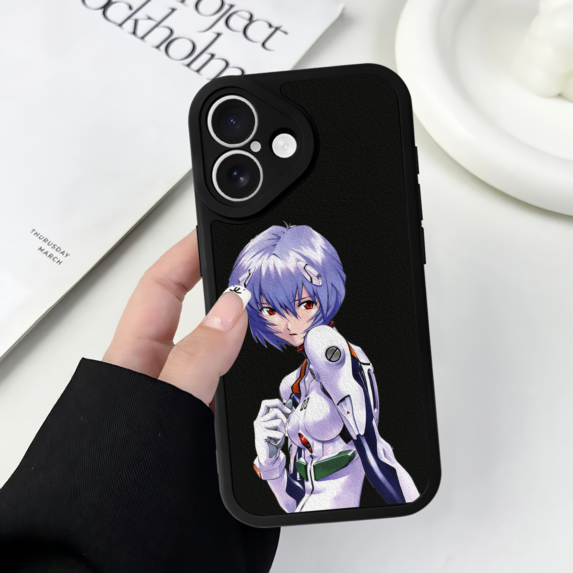 （画像用） EVA 新世紀エヴァンゲリオン 【iPhone 16シリーズ対応】シリコンスマホケース（レザー調） 材質：シリコン
